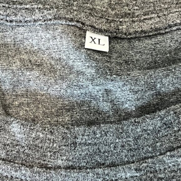 NWOT Ladies T-shirt Sign Language "Be Kind".  Gray. Size X Large.  ASL - Picture 6 of 7